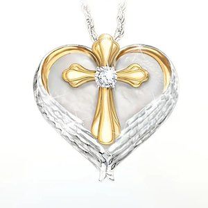 Brand New  Princess  Luxurious Commemorative Angel Wings Cross